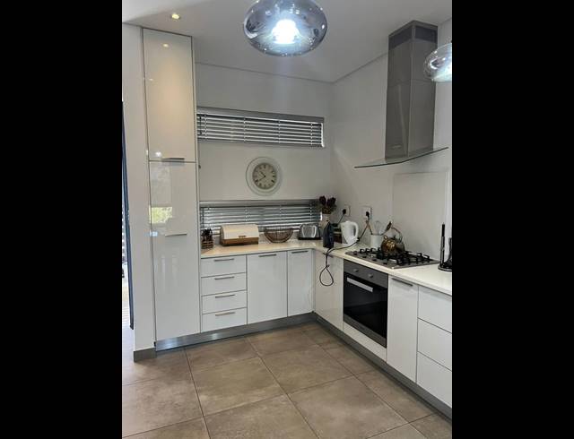 1 BEDROOM APARTMENT FOR SALE IN STEYN CITY